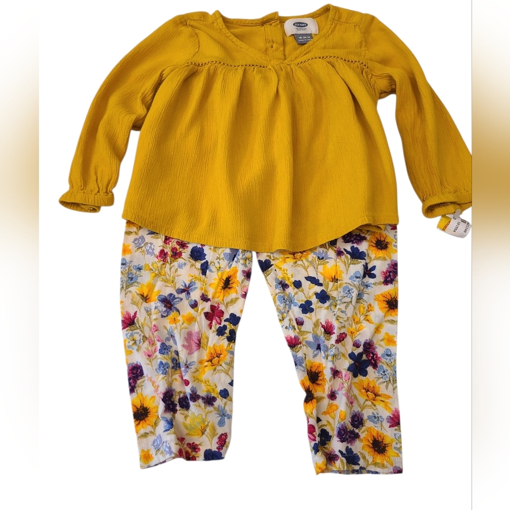 Old Navy Matched Set Long-Sleeve Top With Pants Gold And Floral Size 18 To 24 Mo - Picture 11 of 12